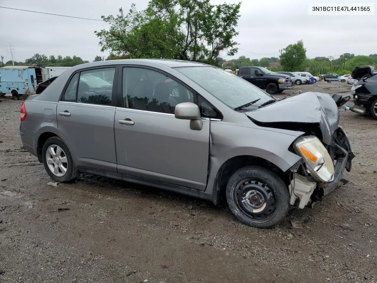 2007 Nissan Versa S VIN: 3N1BC11E47L441565 Lot: 56542435