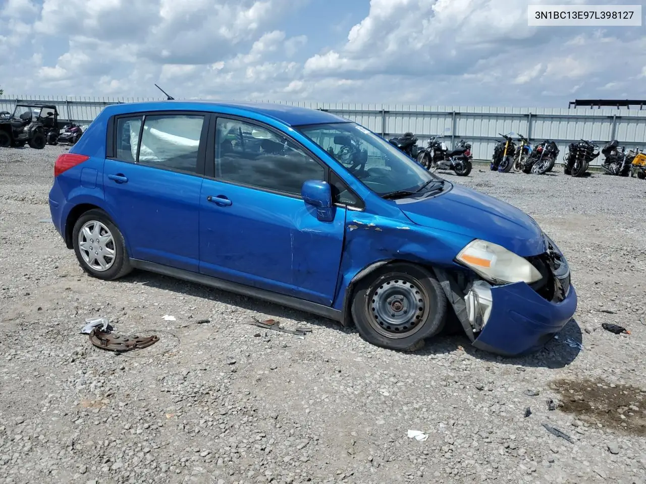 2007 Nissan Versa S VIN: 3N1BC13E97L398127 Lot: 56961975