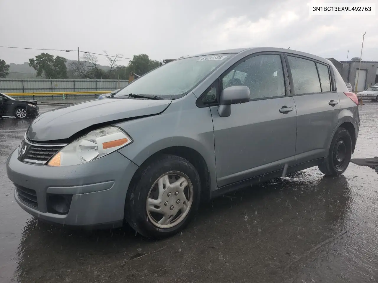 2009 Nissan Versa S VIN: 3N1BC13EX9L492763 Lot: 61633135