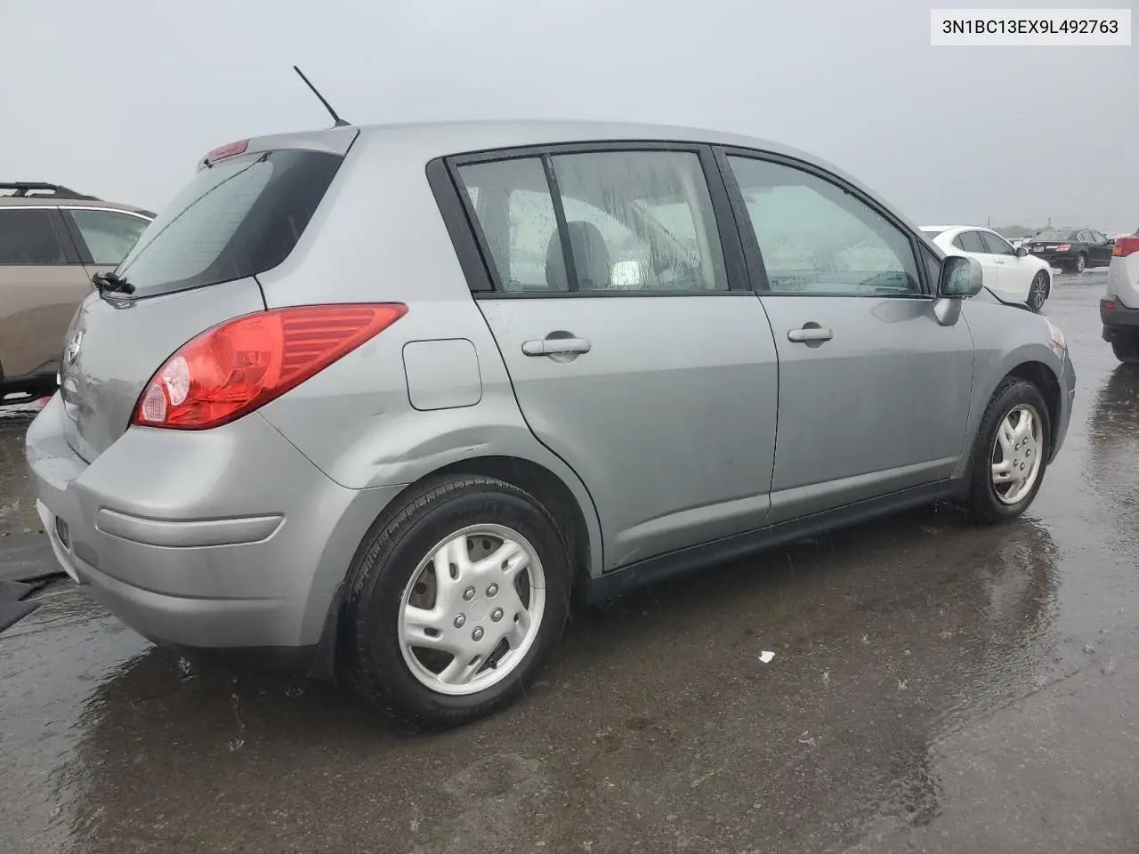 2009 Nissan Versa S VIN: 3N1BC13EX9L492763 Lot: 61633135