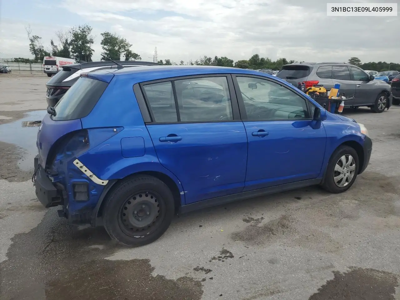 2009 Nissan Versa S VIN: 3N1BC13E09L405999 Lot: 61858105