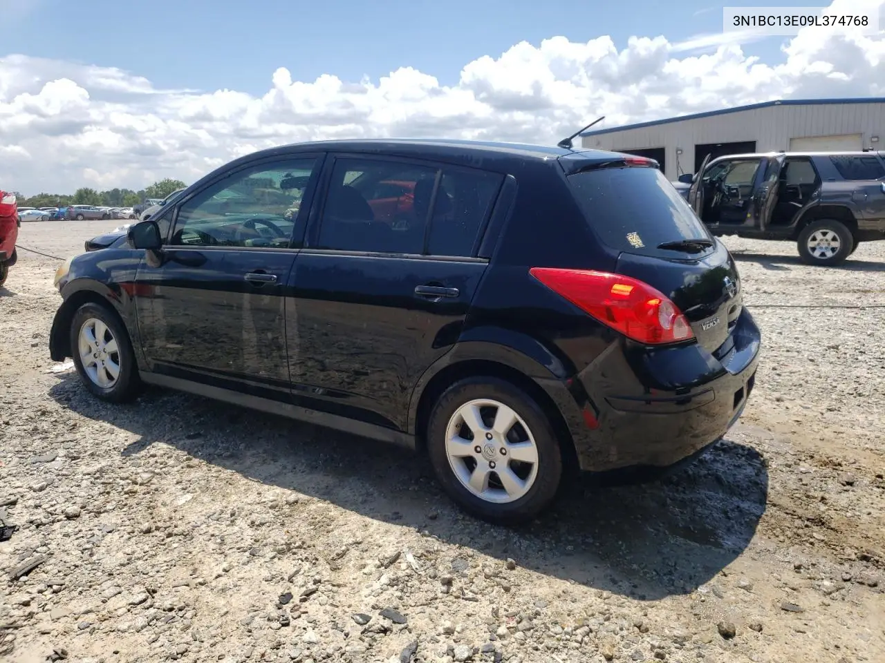 2009 Nissan Versa S VIN: 3N1BC13E09L374768 Lot: 62885875
