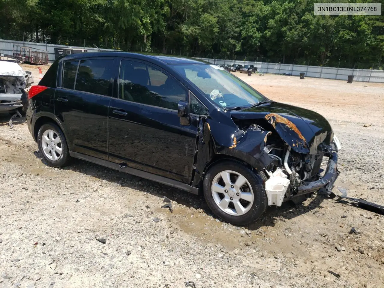 2009 Nissan Versa S VIN: 3N1BC13E09L374768 Lot: 62885875