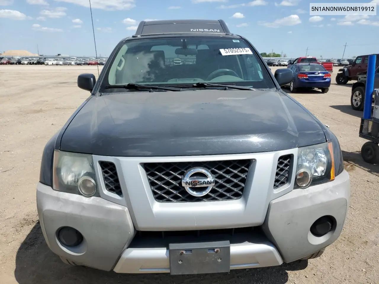 2013 Nissan Xterra X VIN: 5N1AN0NW6DN819912 Lot: 57052575
