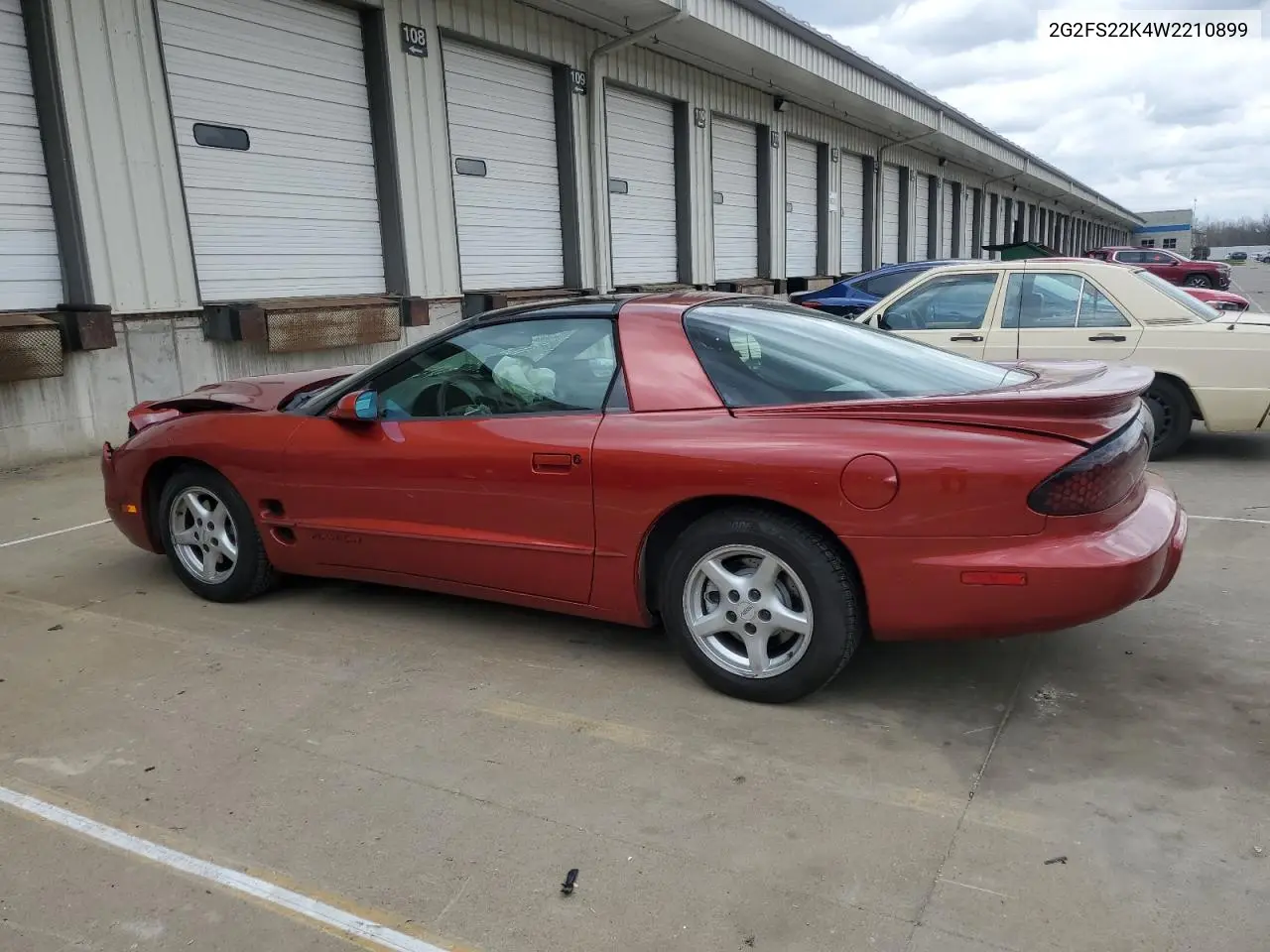 1998 Pontiac Firebird VIN: 2G2FS22K4W2210899 Lot: 51608195