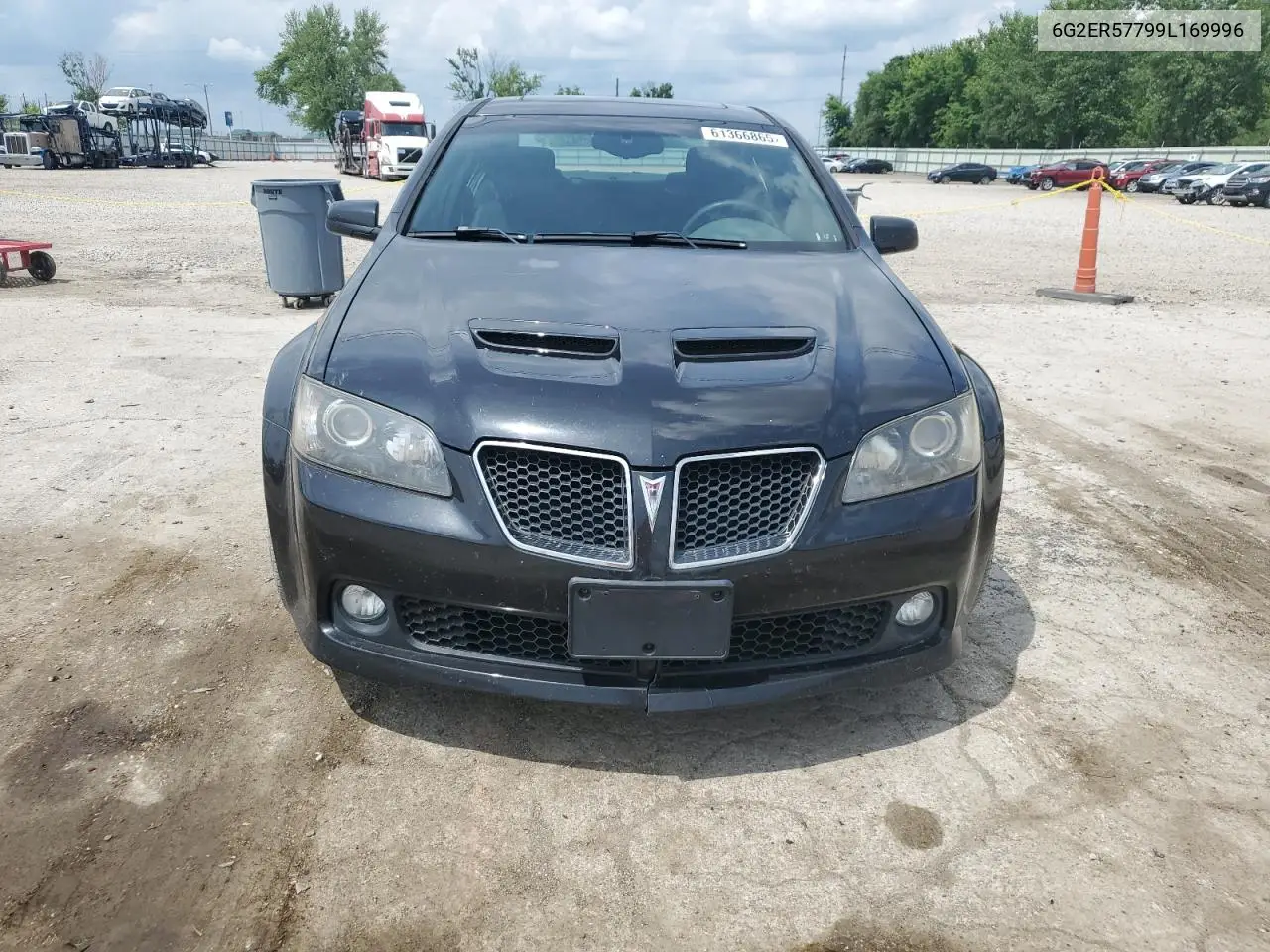 2009 Pontiac G8 VIN: 6G2ER57799L169996 Lot: 61366865