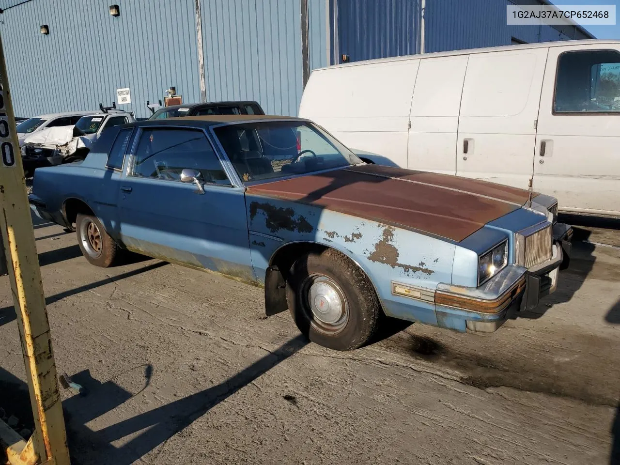 1982 Pontiac Grand Prix VIN: 1G2AJ37A7CP652468 Lot: 80365534