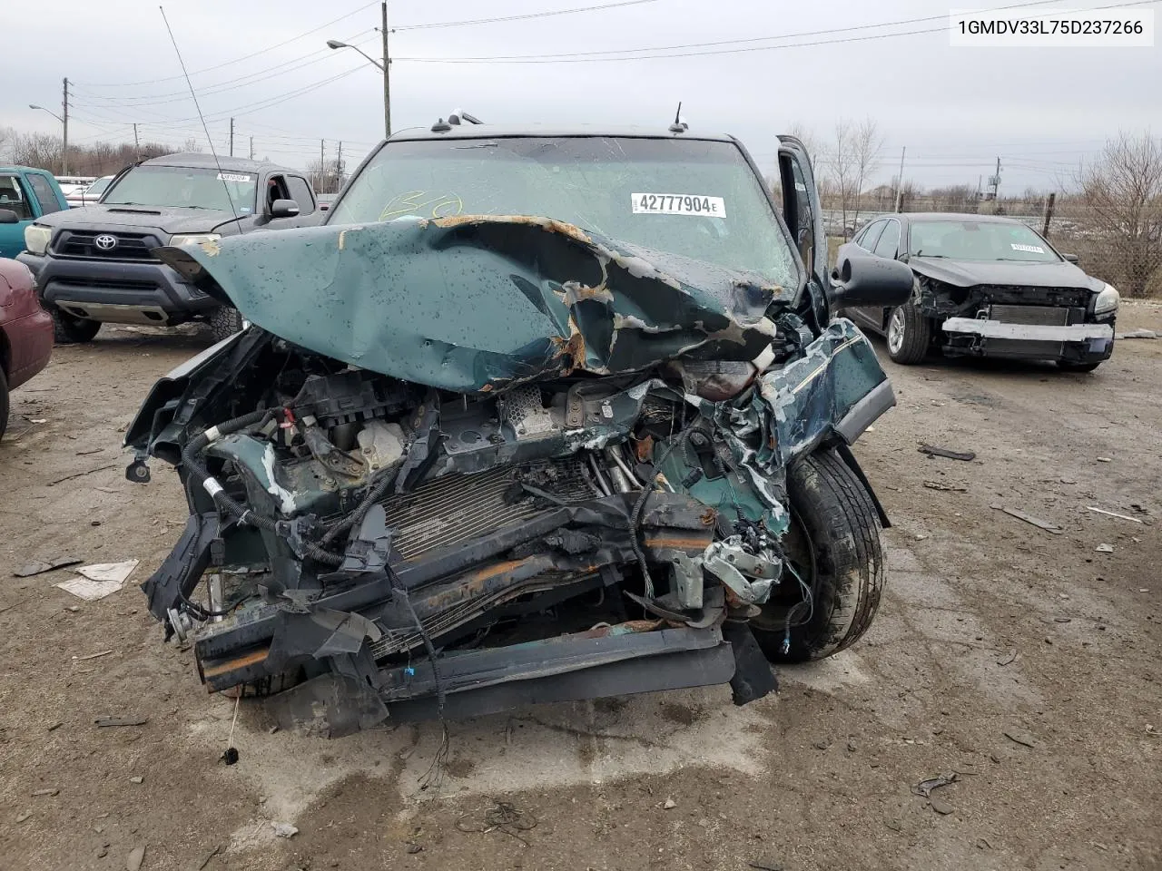 2005 Pontiac Montana Sv6 VIN: 1GMDV33L75D237266 Lot: 42777904