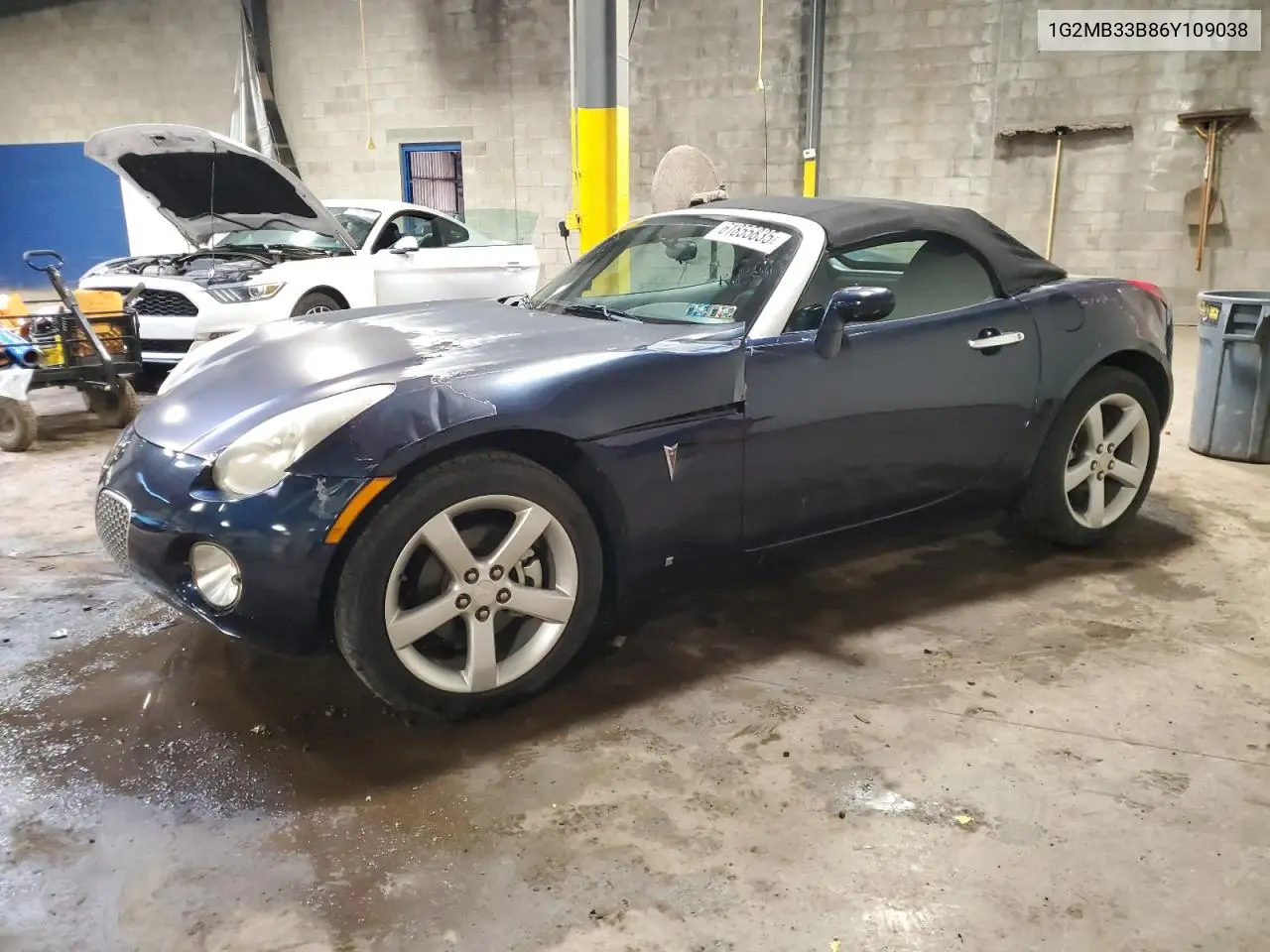 2006 Pontiac Solstice VIN: 1G2MB33B86Y109038 Lot: 61855835