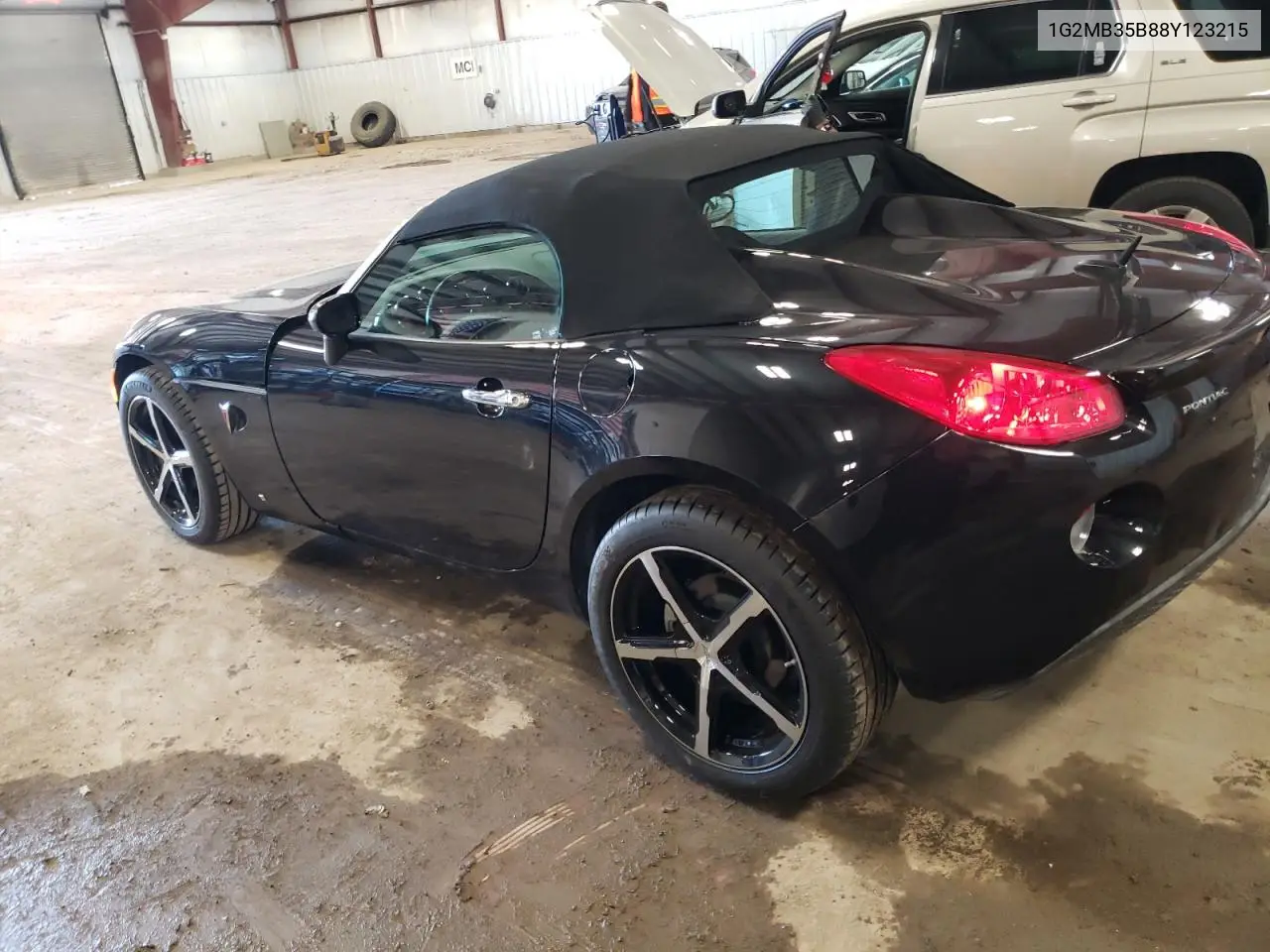 2008 Pontiac Solstice VIN: 1G2MB35B88Y123215 Lot: 56426295