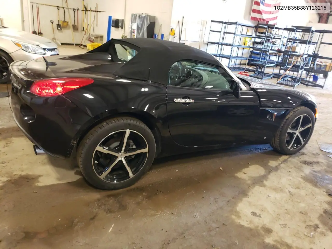 2008 Pontiac Solstice VIN: 1G2MB35B88Y123215 Lot: 56426295