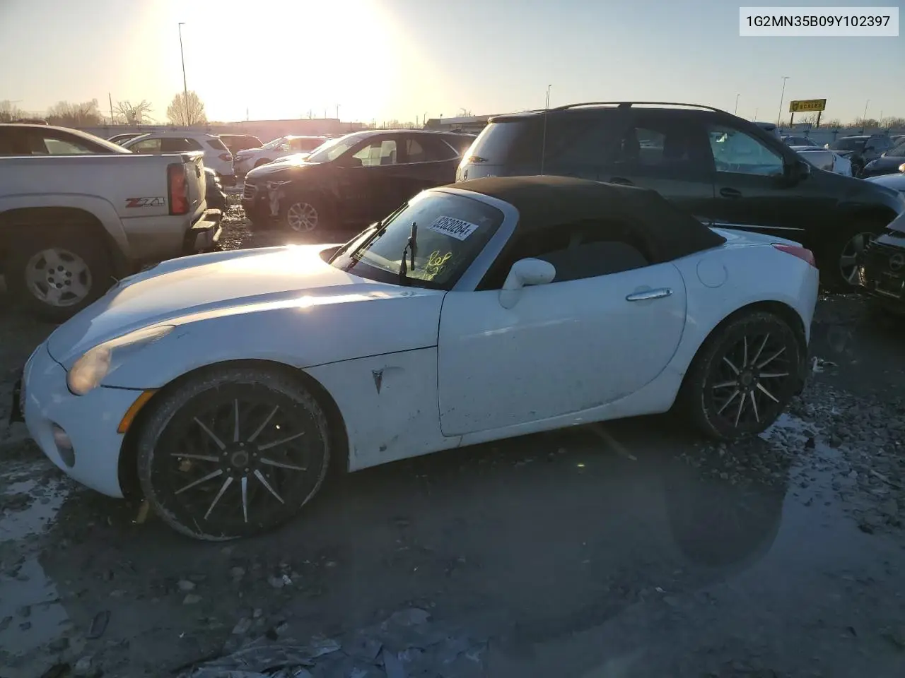 2009 Pontiac Solstice VIN: 1G2MN35B09Y102397 Lot: 82620264