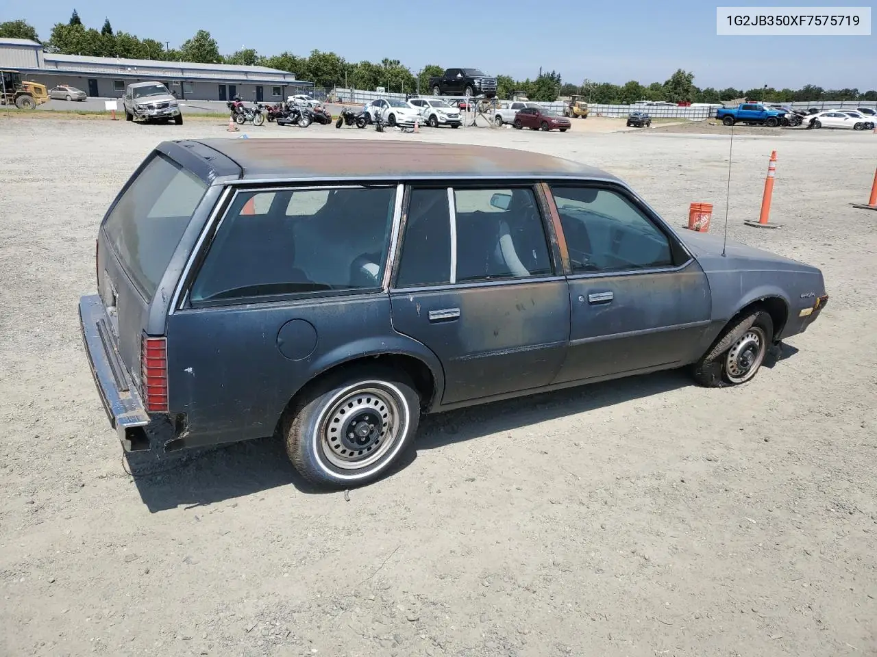 1985 Pontiac Sunbird VIN: 1G2JB350XF7575719 Lot: 60540725