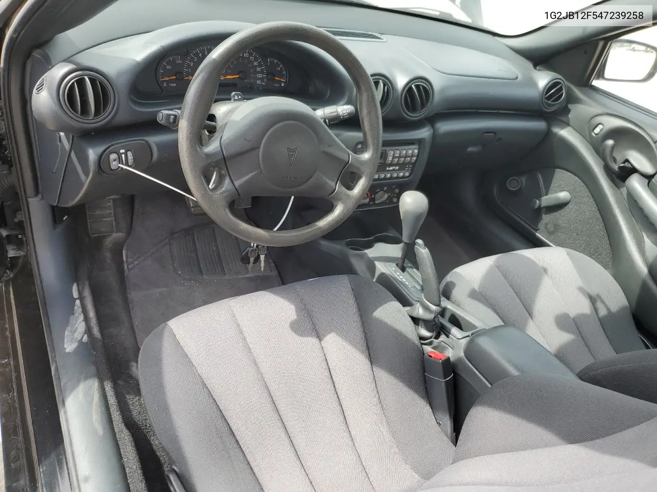 2004 Pontiac Sunfire VIN: 1G2JB12F547239258 Lot: 55818955