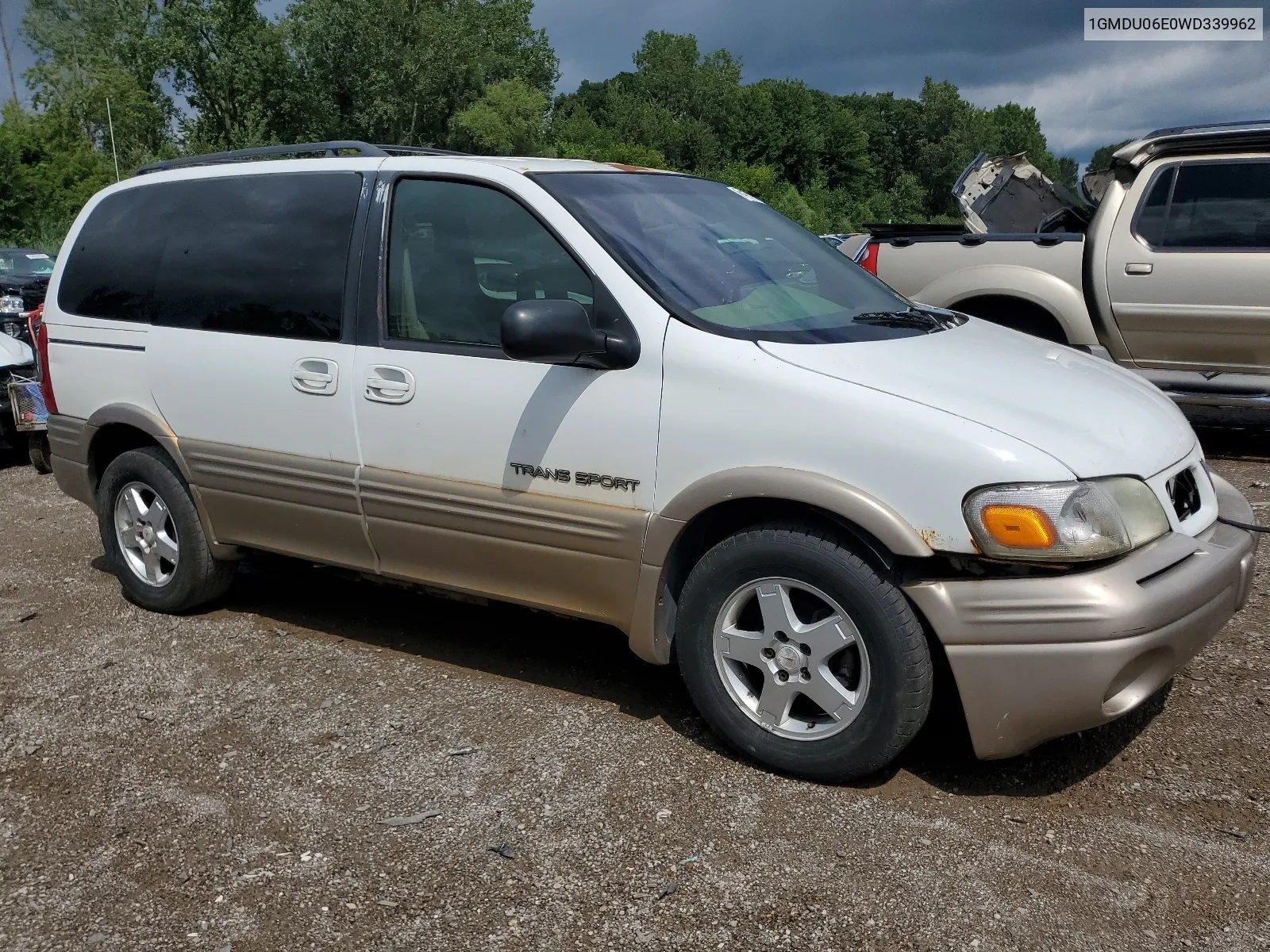 1998 Pontiac Trans Sport VIN: 1GMDU06E0WD339962 Lot: 64071804