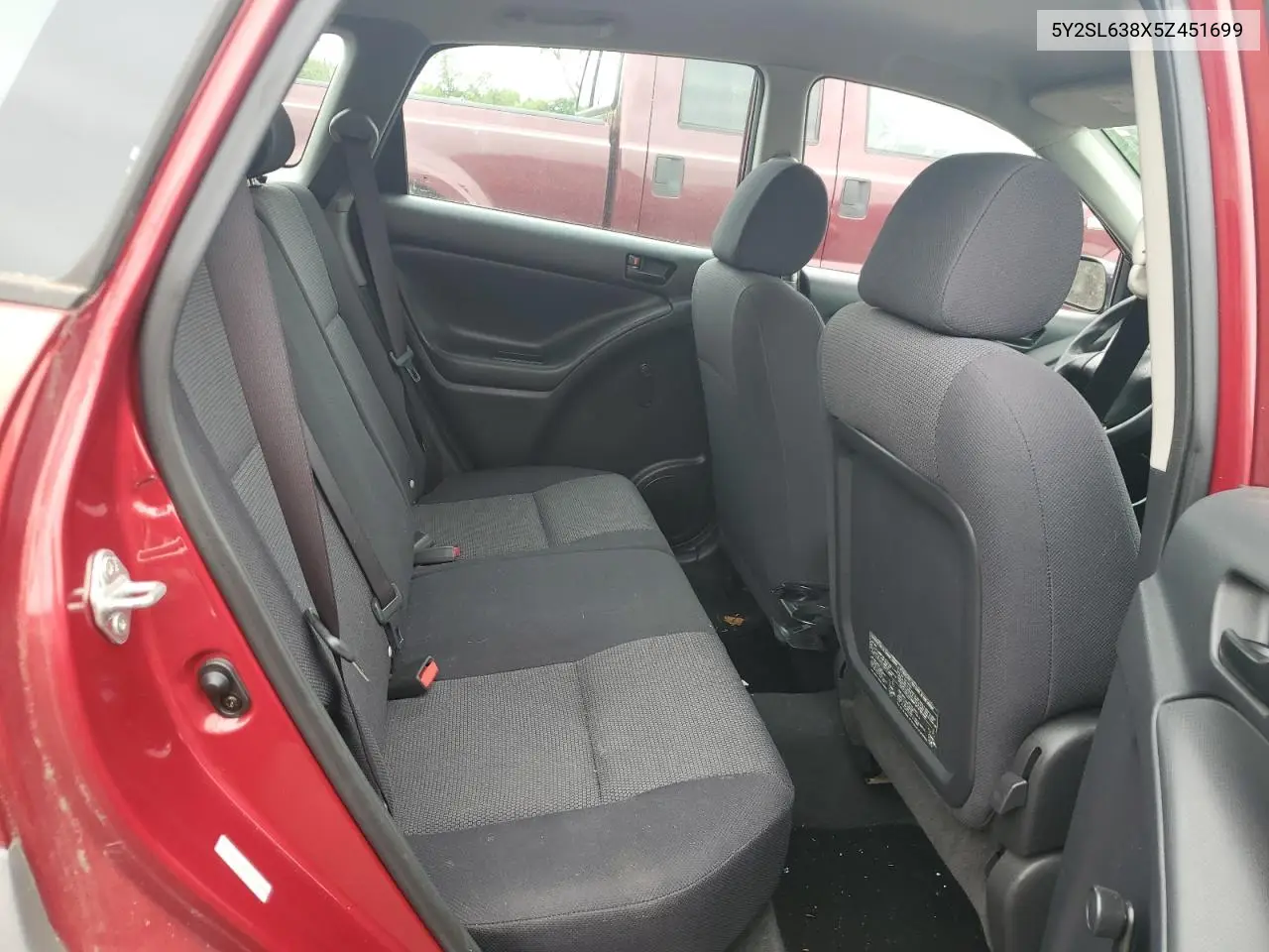 2005 Pontiac Vibe VIN: 5Y2SL638X5Z451699 Lot: 62332425