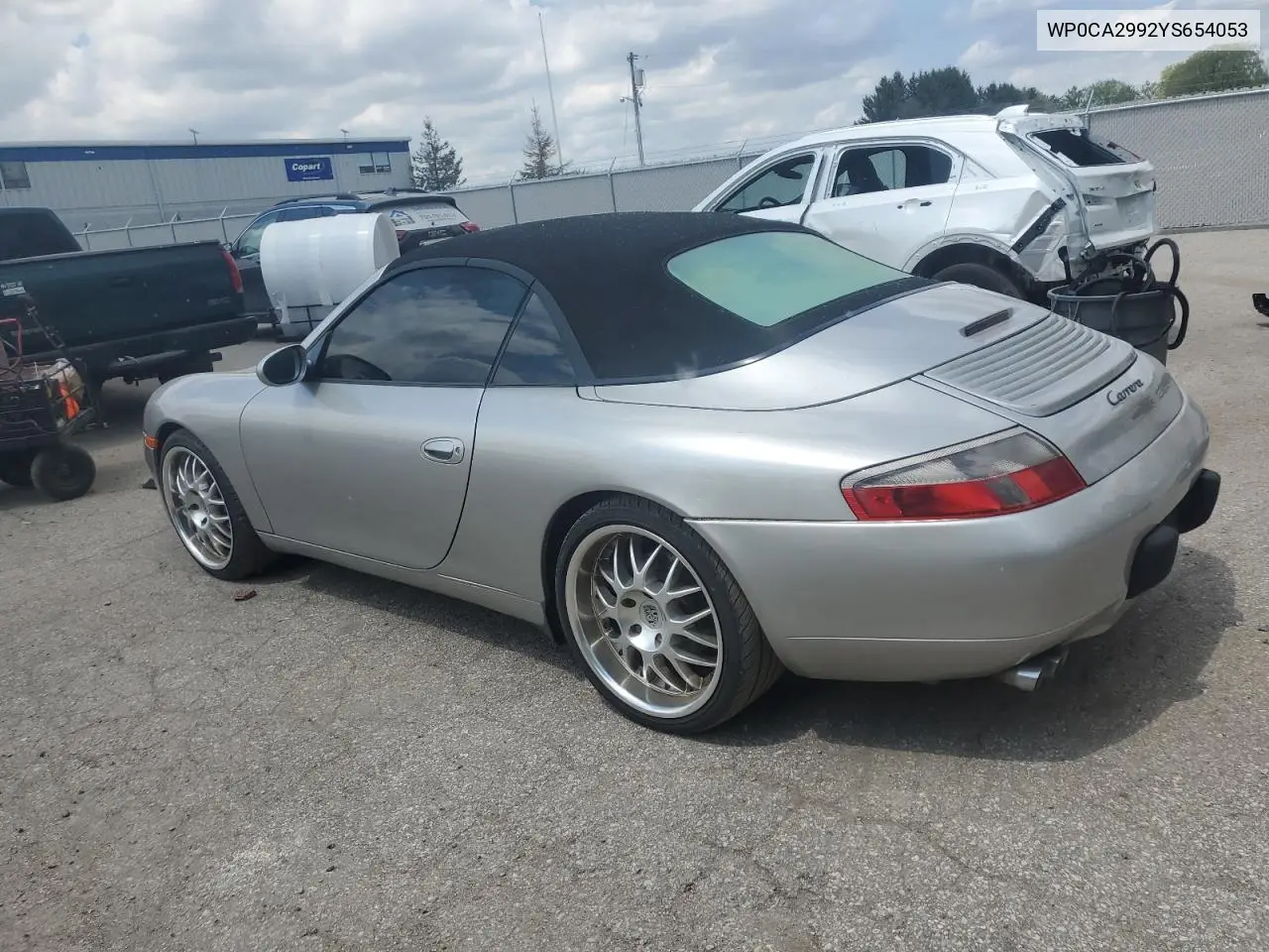 2000 Porsche 911 Carrera 2 VIN: WP0CA2992YS654053 Lot: 56706365