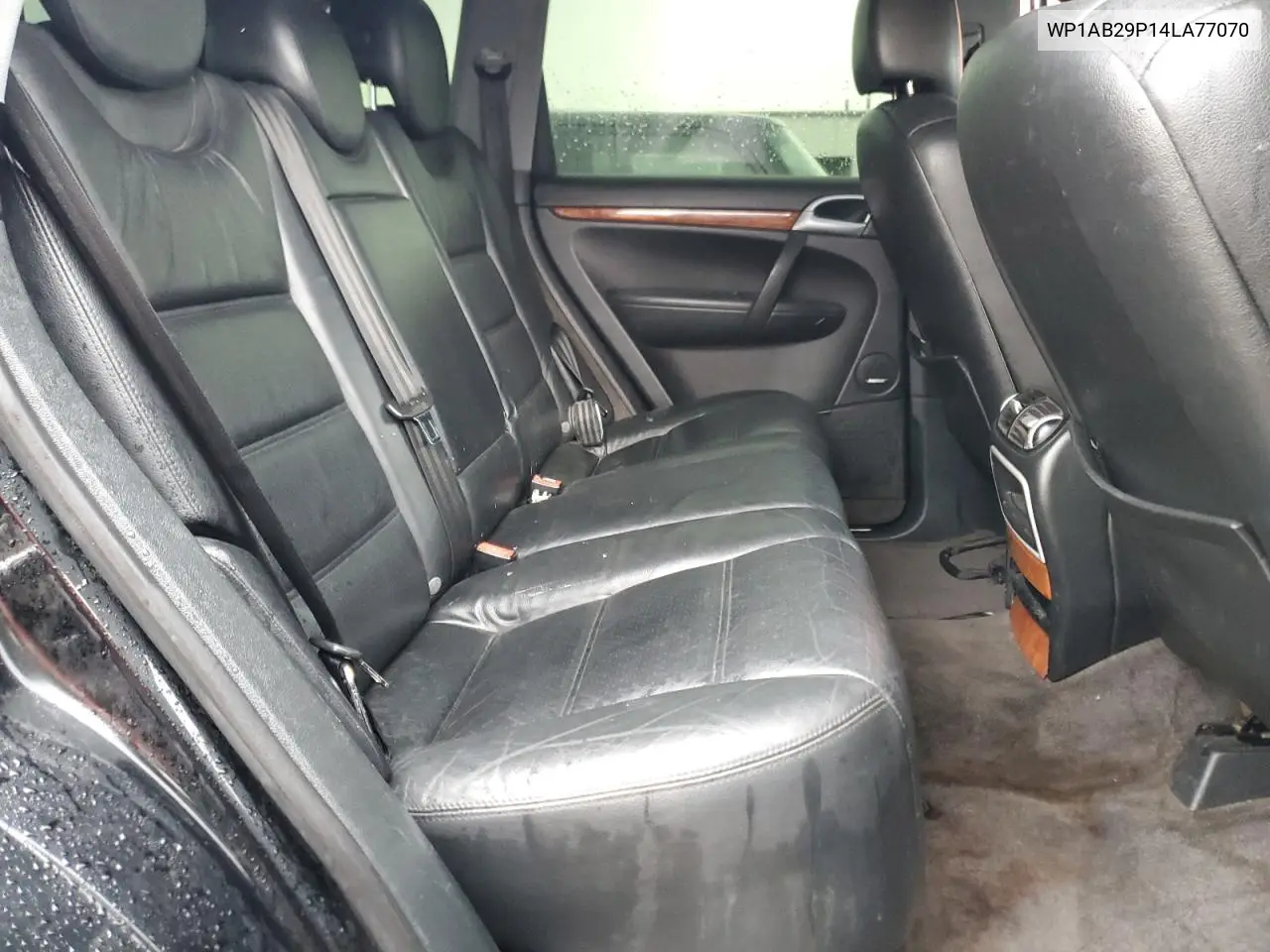 2004 Porsche Cayenne S VIN: WP1AB29P14LA77070 Lot: 54371835