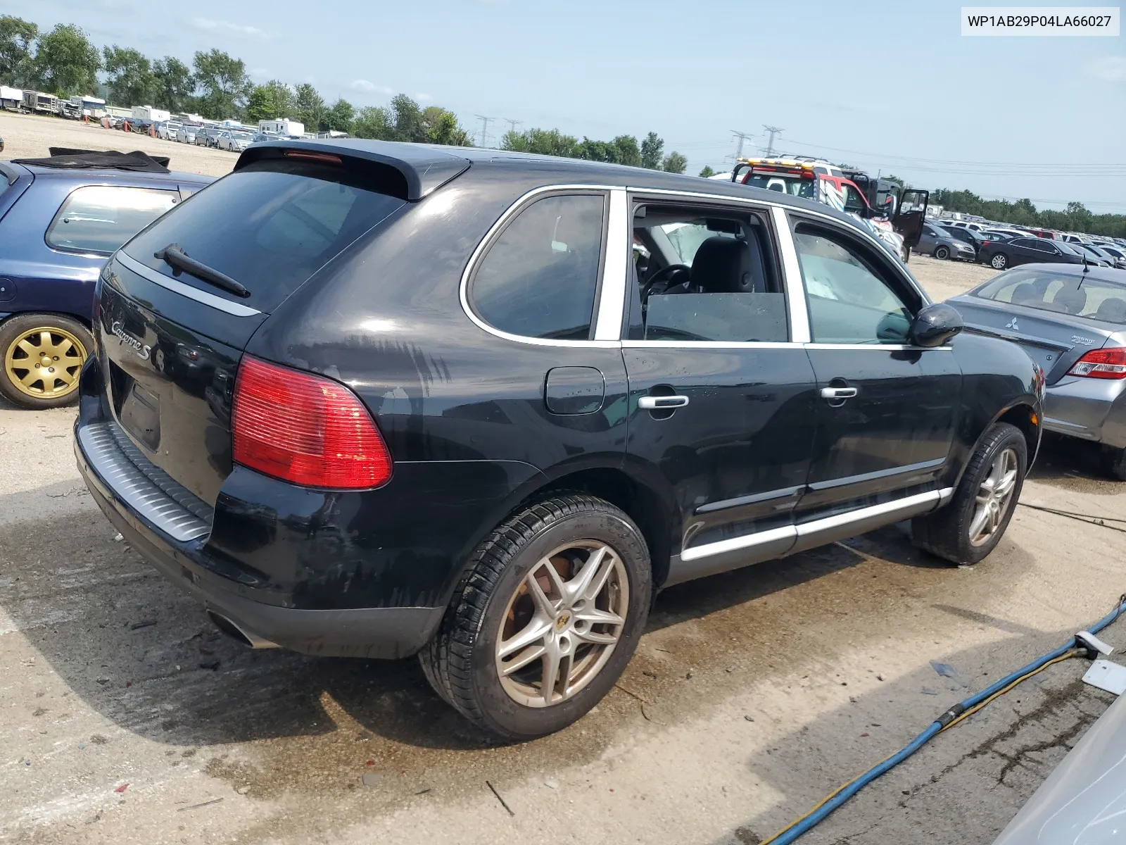 2004 Porsche Cayenne S VIN: WP1AB29P04LA66027 Lot: 63073014