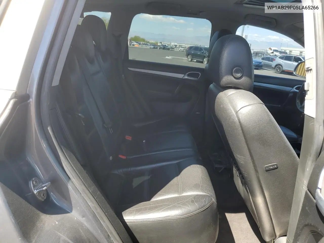 2005 Porsche Cayenne S VIN: WP1AB29P05LA65266 Lot: 54900635