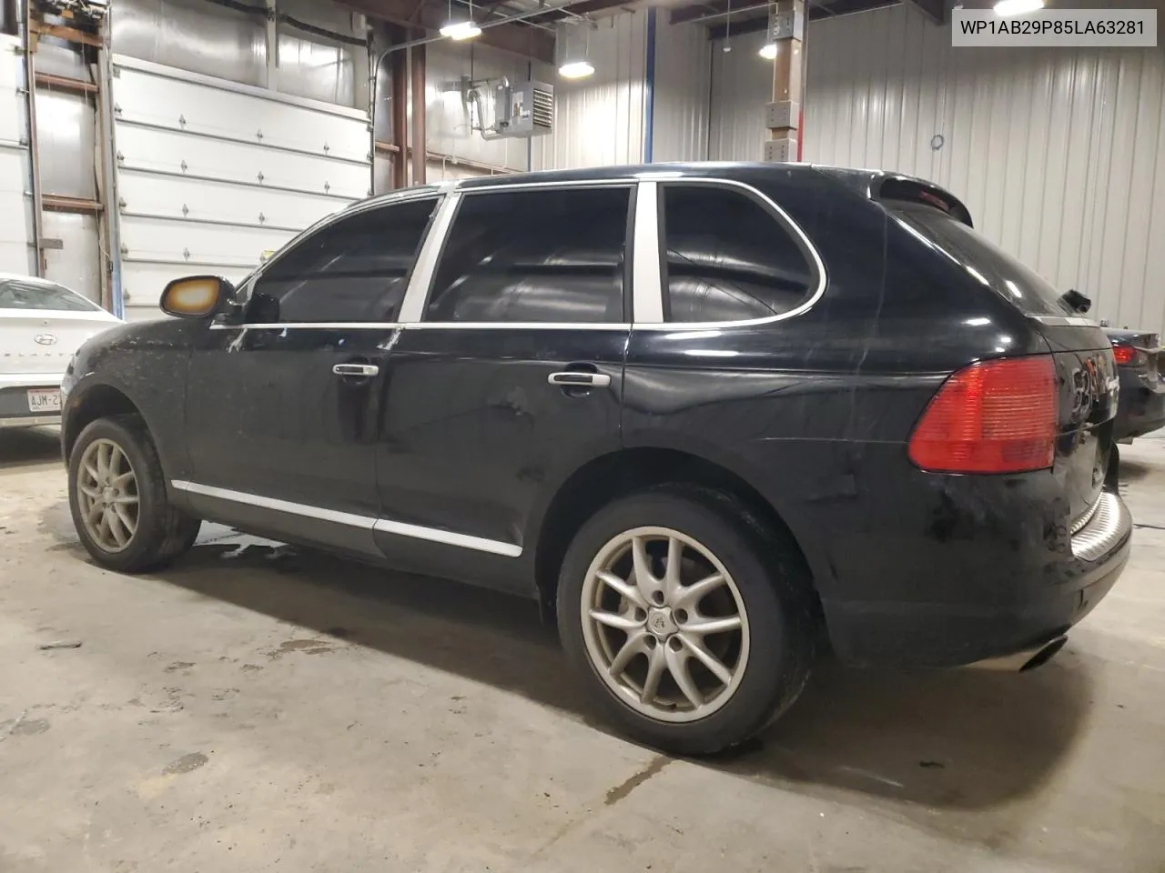 2005 Porsche Cayenne S VIN: WP1AB29P85LA63281 Lot: 89323555