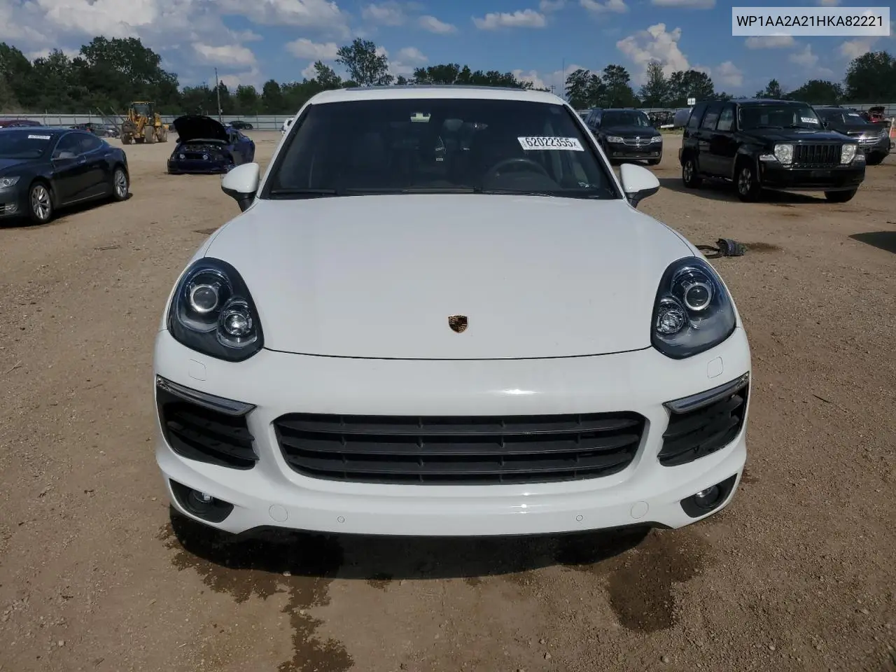 2017 Porsche Cayenne VIN: WP1AA2A21HKA82221 Lot: 62022355