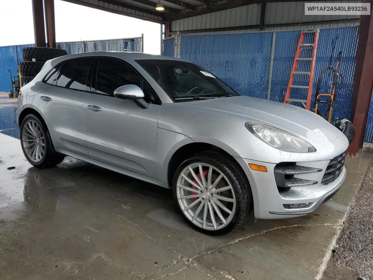 2016 Porsche Macan Turbo VIN: WP1AF2A54GLB93236 Lot: 56667095