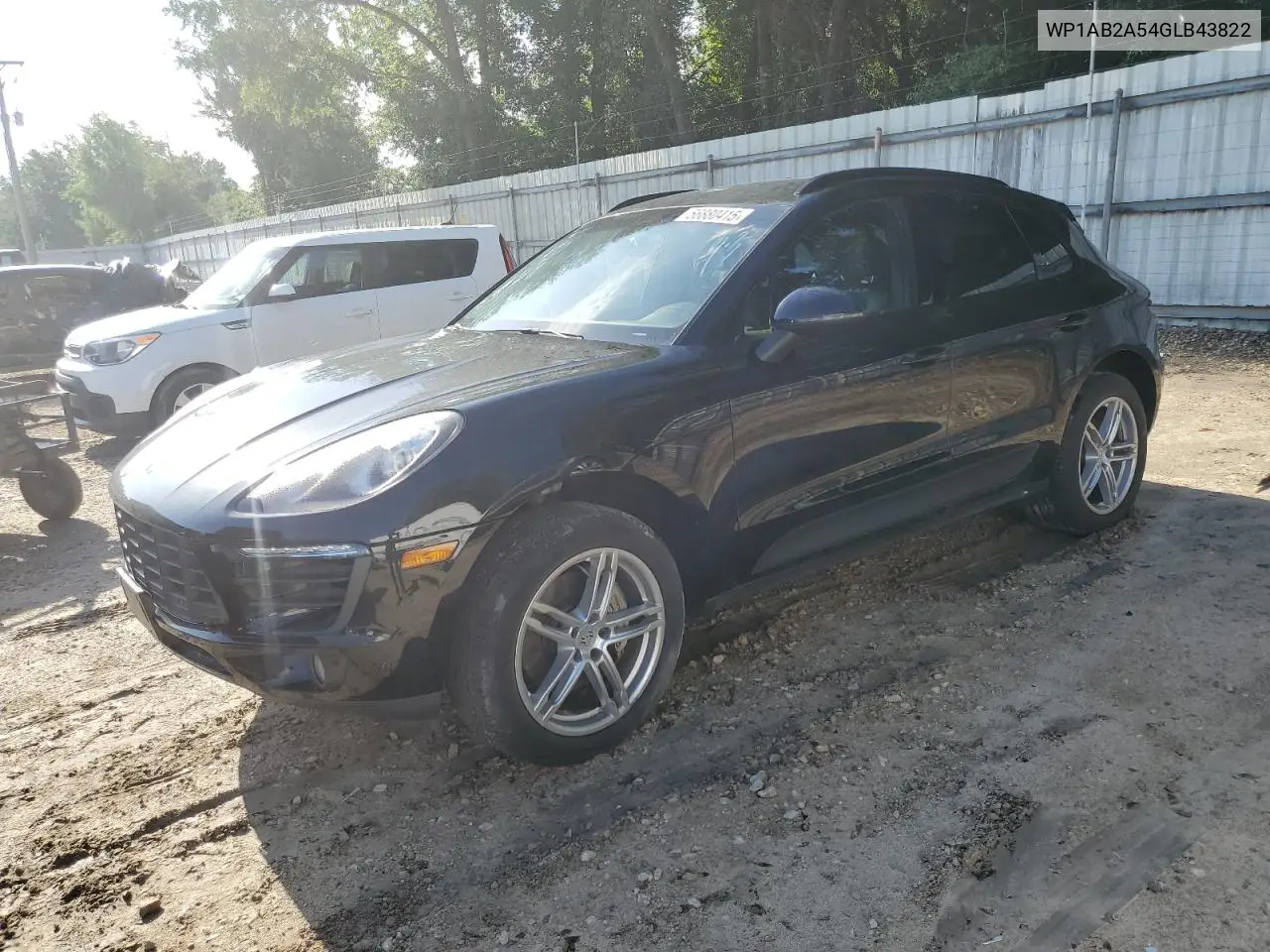 2016 Porsche Macan S VIN: WP1AB2A54GLB43822 Lot: 56880415