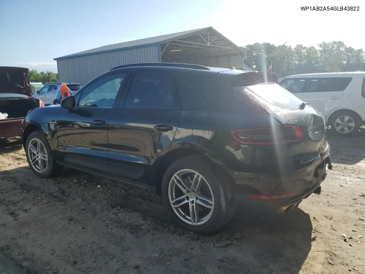 2016 Porsche Macan S VIN: WP1AB2A54GLB43822 Lot: 56880415