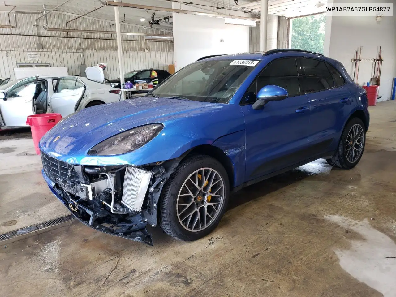 2016 Porsche Macan S VIN: WP1AB2A57GLB54877 Lot: 61536615