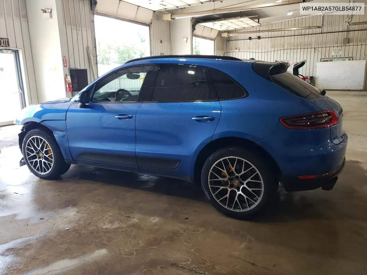 2016 Porsche Macan S VIN: WP1AB2A57GLB54877 Lot: 61536615