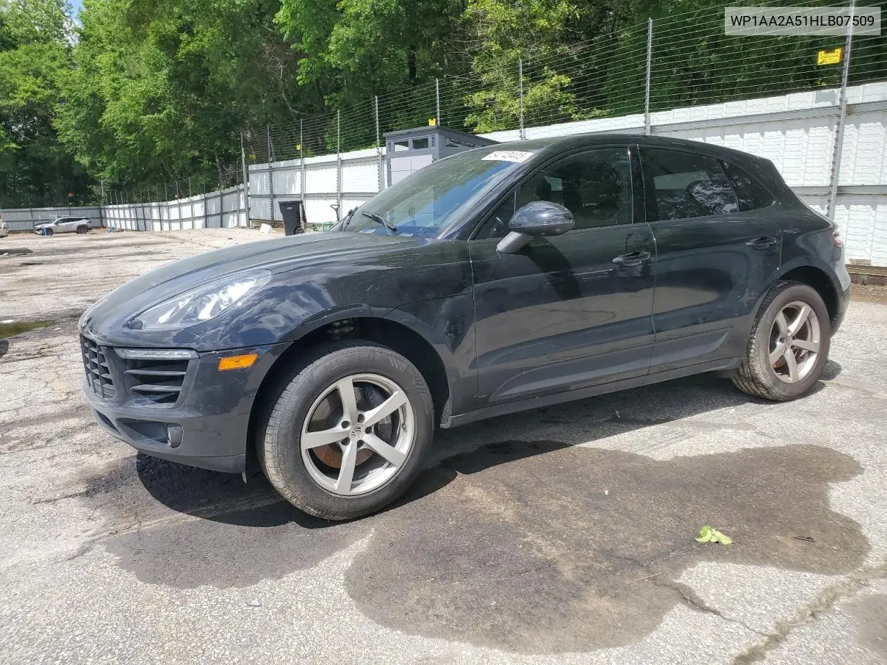 2017 Porsche Macan VIN: WP1AA2A51HLB07509 Lot: 54740445