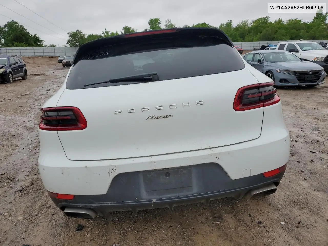 2017 Porsche Macan VIN: WP1AA2A52HLB00908 Lot: 55108025