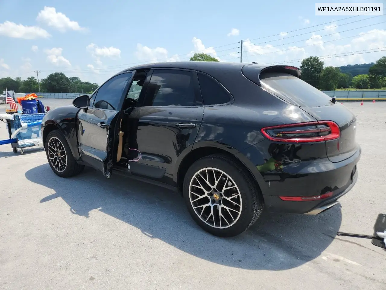 2017 Porsche Macan VIN: WP1AA2A5XHLB01191 Lot: 61559445