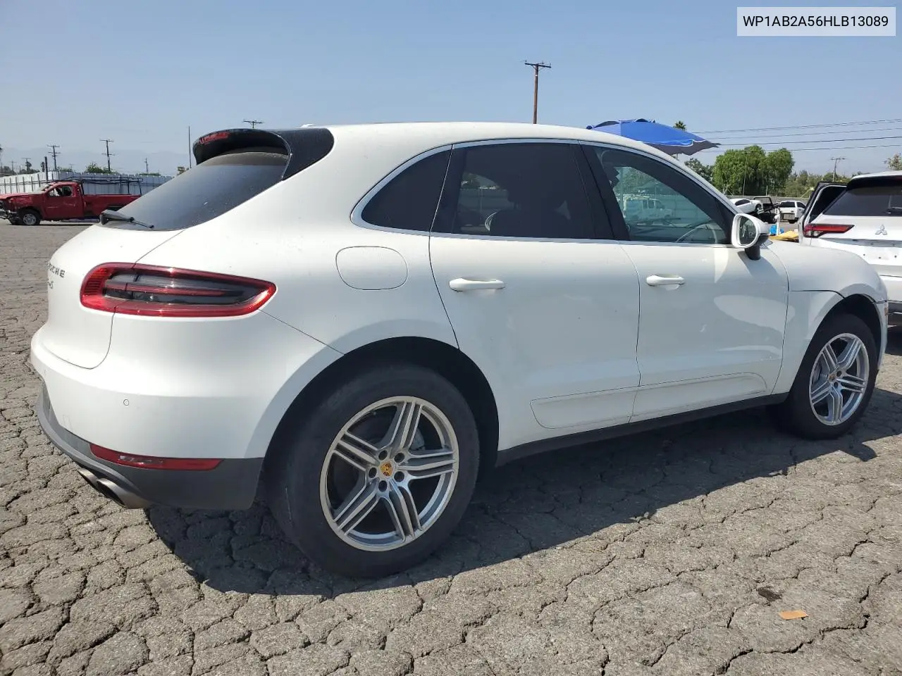 2017 Porsche Macan S VIN: WP1AB2A56HLB13089 Lot: 62510885