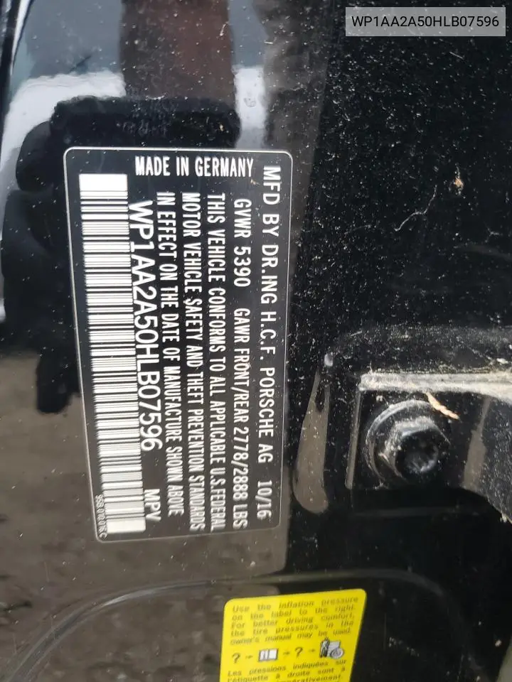 2017 Porsche Macan VIN: WP1AA2A50HLB07596 Lot: 62682545