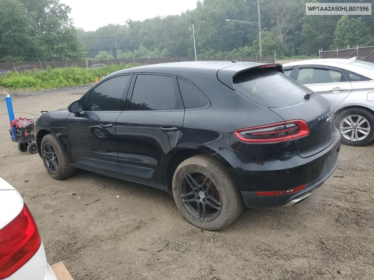 2017 Porsche Macan VIN: WP1AA2A50HLB07596 Lot: 62682545