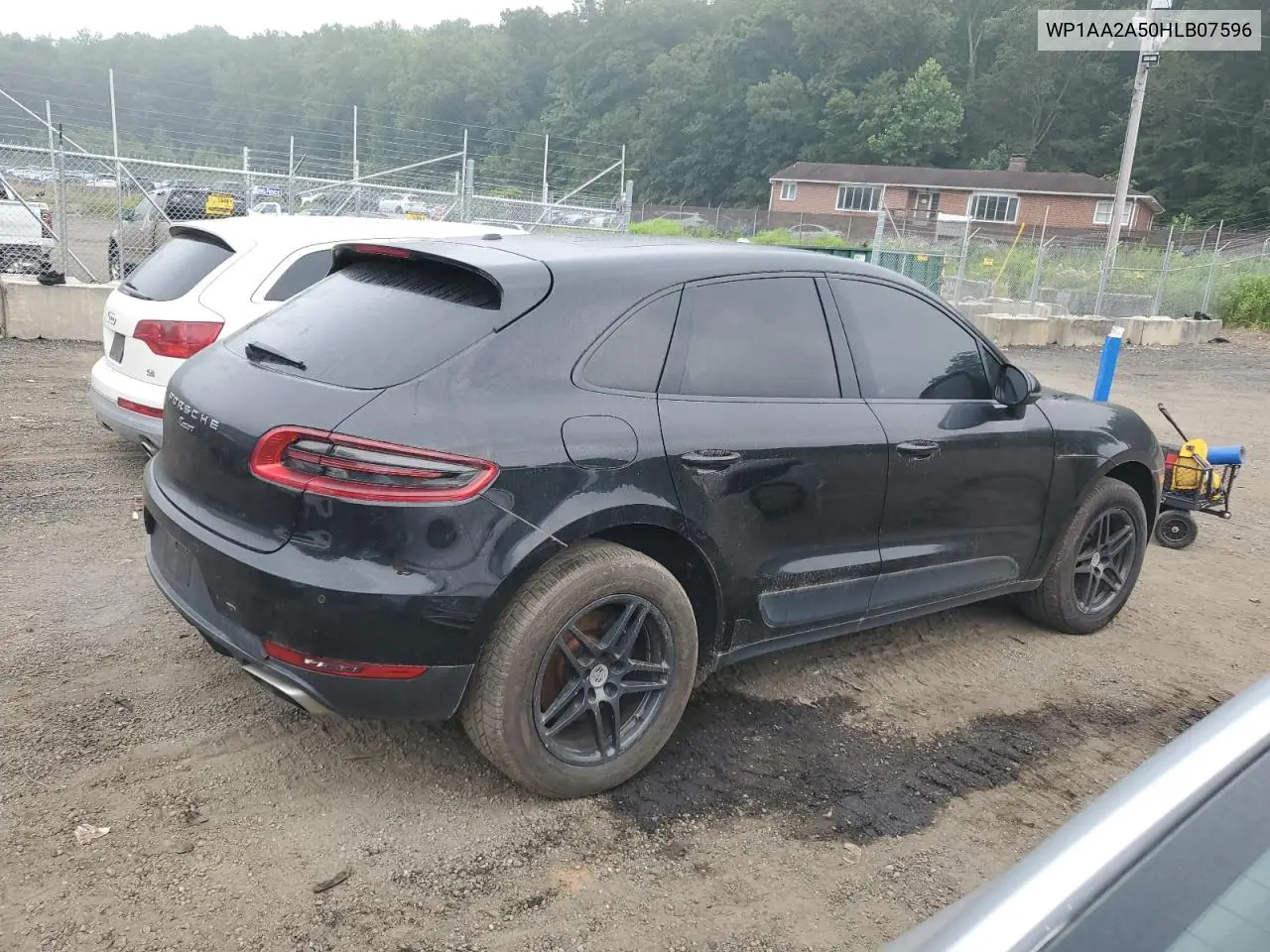 2017 Porsche Macan VIN: WP1AA2A50HLB07596 Lot: 62682545