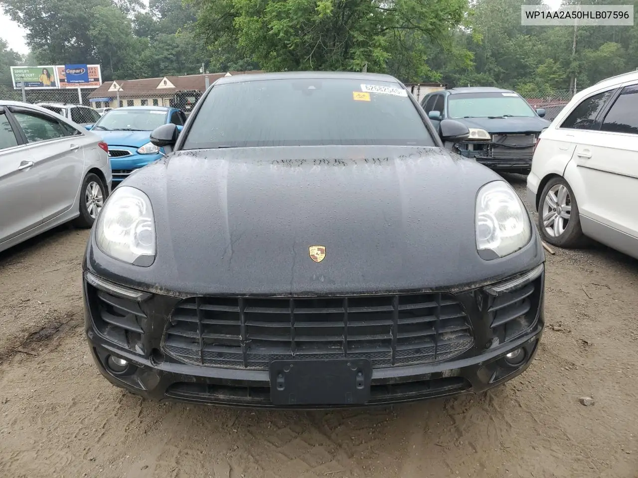 2017 Porsche Macan VIN: WP1AA2A50HLB07596 Lot: 62682545