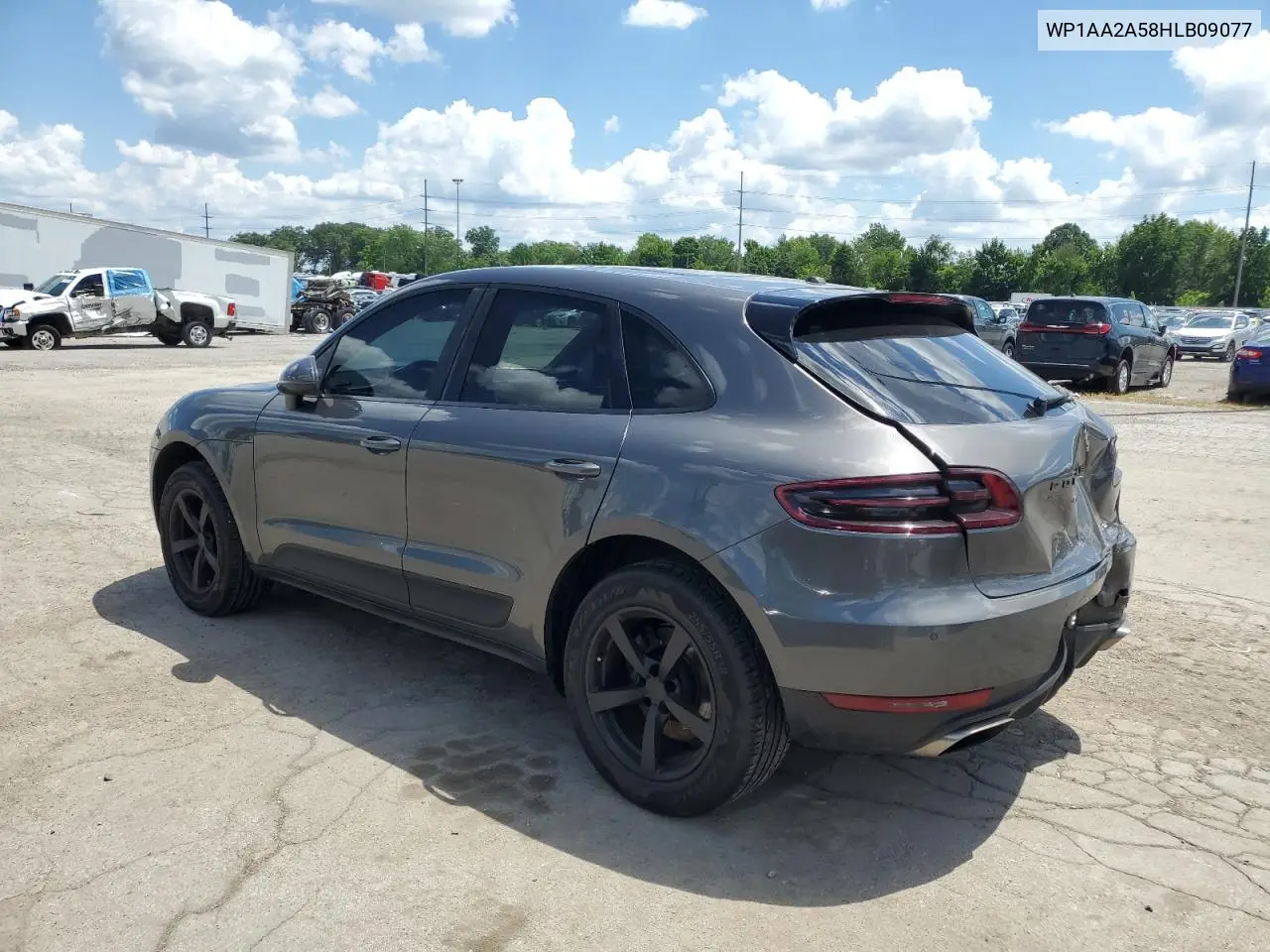2017 Porsche Macan VIN: WP1AA2A58HLB09077 Lot: 63263475