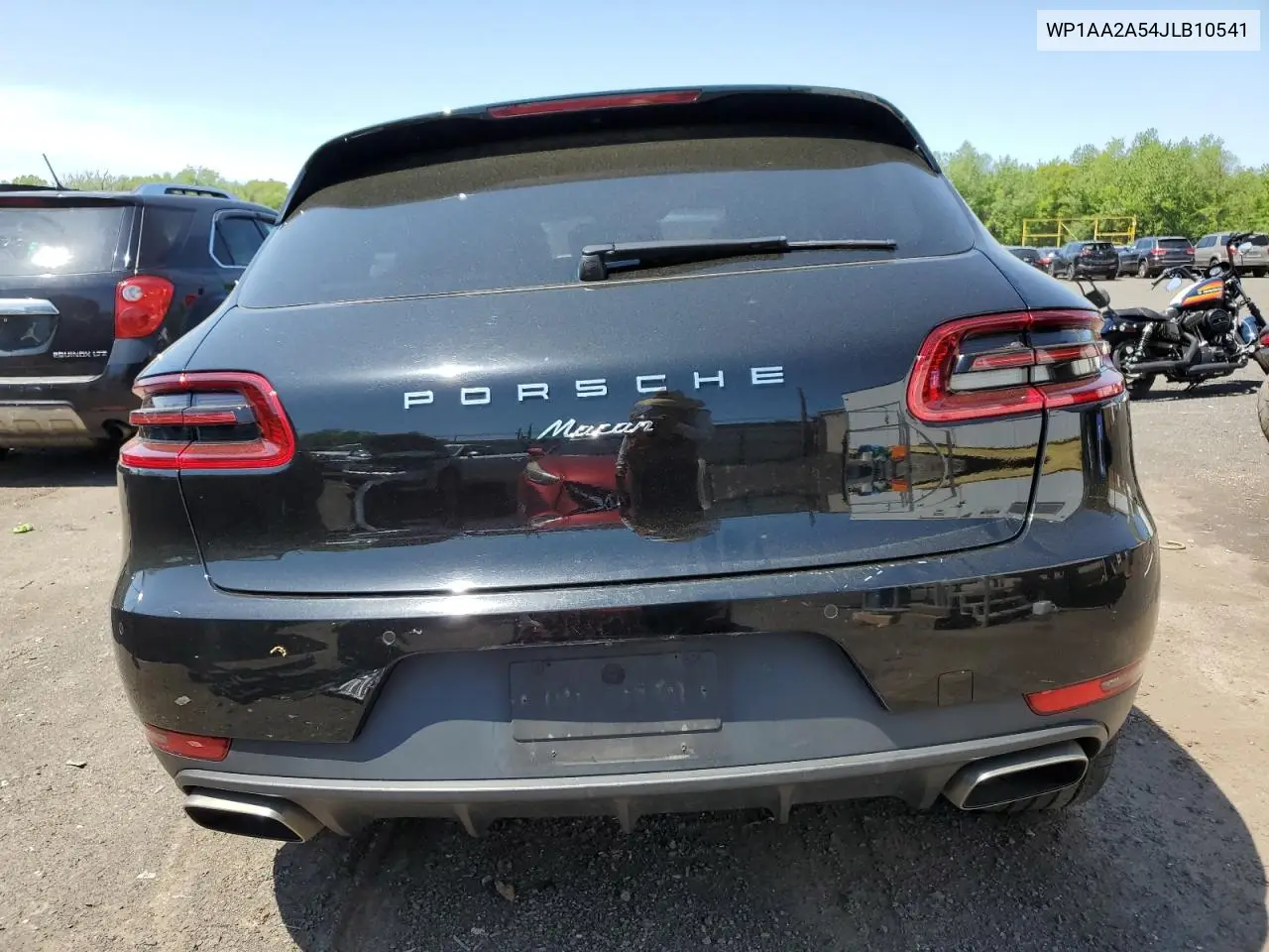 2018 Porsche Macan VIN: WP1AA2A54JLB10541 Lot: 56201405