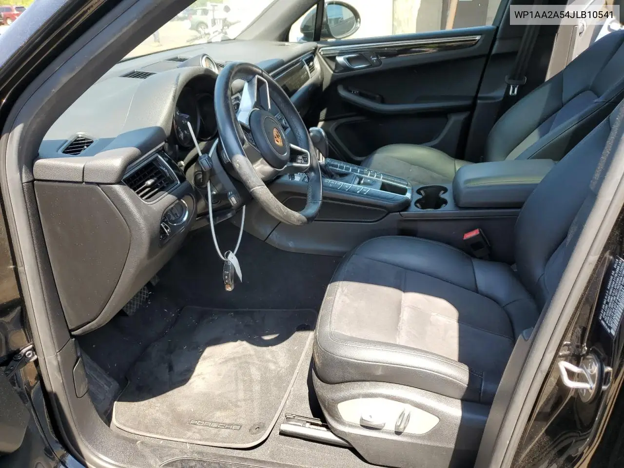 2018 Porsche Macan VIN: WP1AA2A54JLB10541 Lot: 56201405