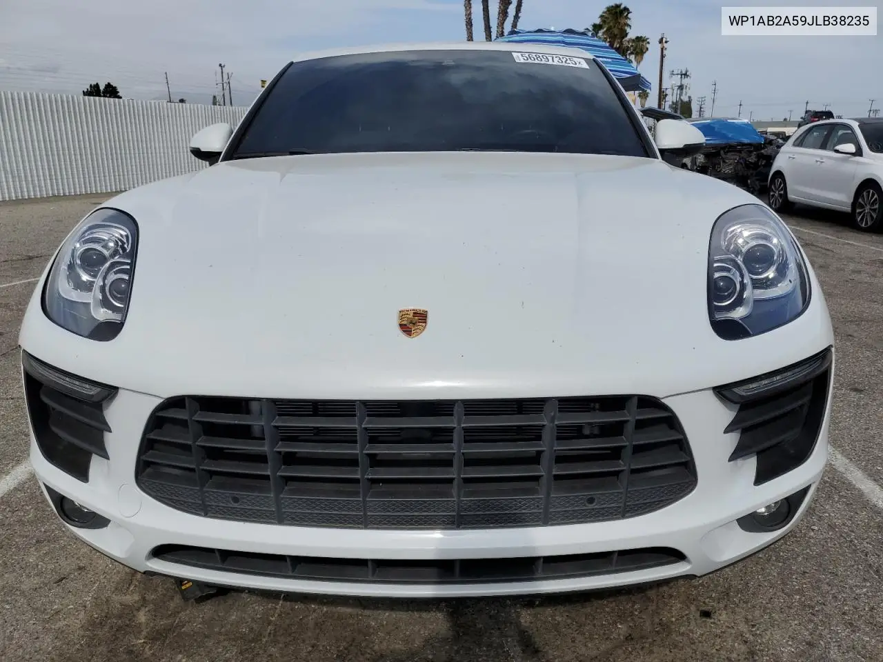 2018 Porsche Macan S VIN: WP1AB2A59JLB38235 Lot: 56897325