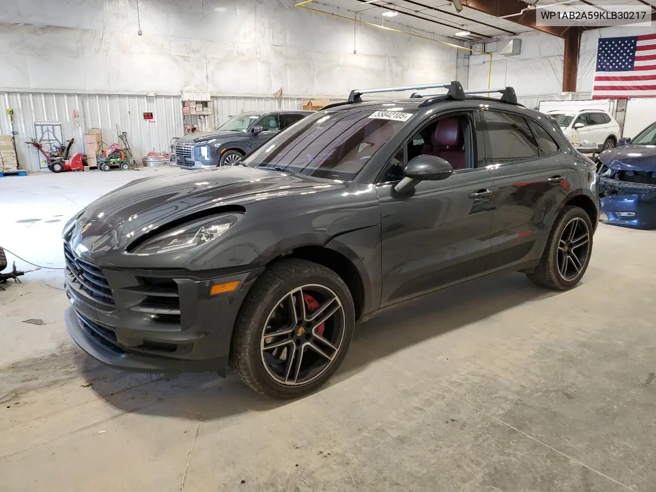 2019 Porsche Macan S VIN: WP1AB2A59KLB30217 Lot: 55842105
