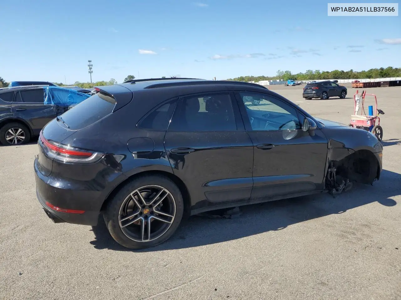 2020 Porsche Macan S VIN: WP1AB2A51LLB37566 Lot: 55663015