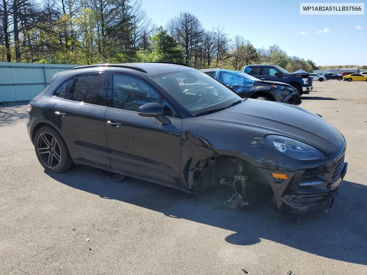 2020 Porsche Macan S VIN: WP1AB2A51LLB37566 Lot: 55663015