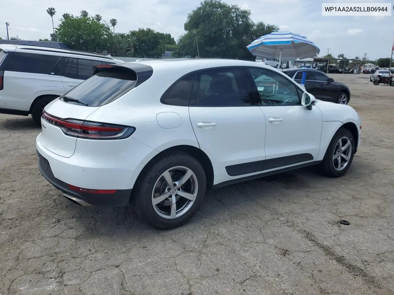 2020 Porsche Macan VIN: WP1AA2A52LLB06944 Lot: 56676245