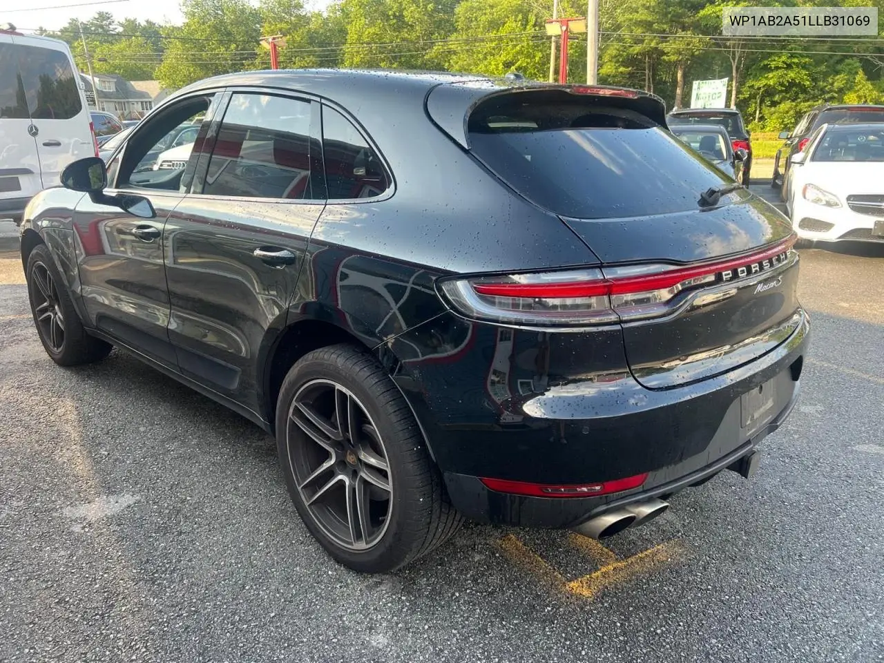 2020 Porsche Macan S VIN: WP1AB2A51LLB31069 Lot: 62879595