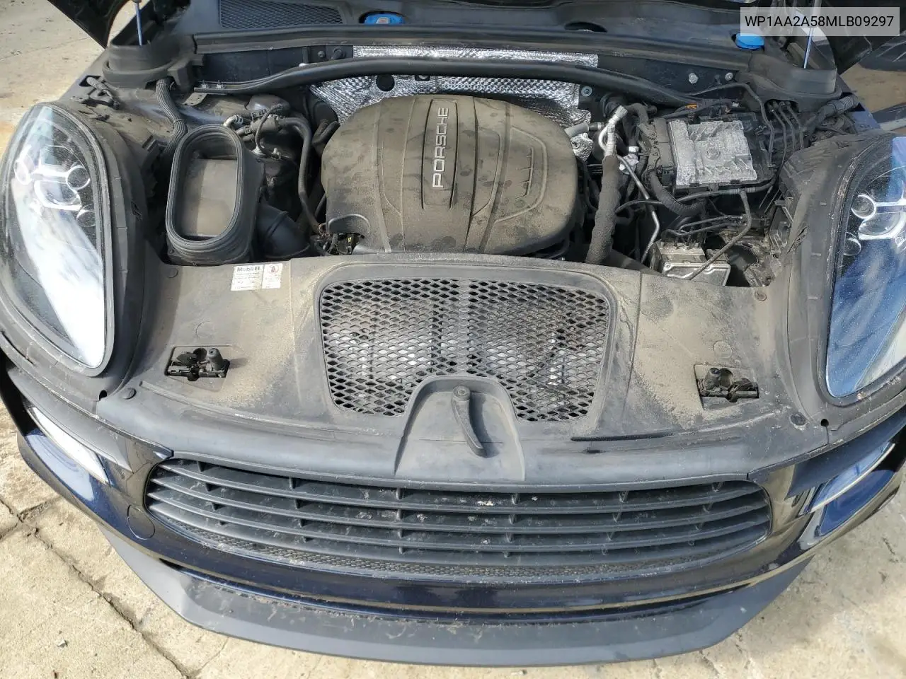 2021 Porsche Macan VIN: WP1AA2A58MLB09297 Lot: 56110355
