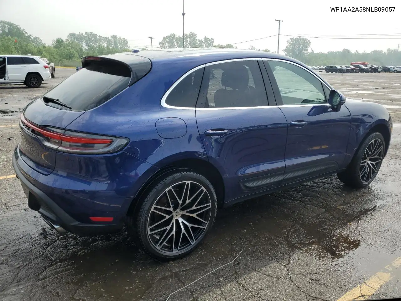 2022 Porsche Macan VIN: WP1AA2A58NLB09057 Lot: 59792385